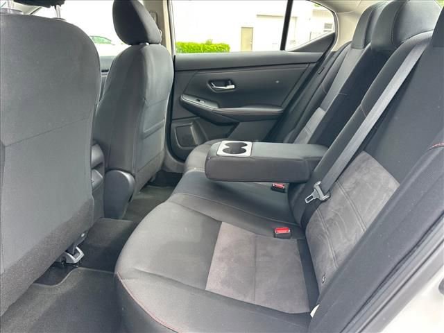 Used 2025 Nissan Sentra SR FWD image 16