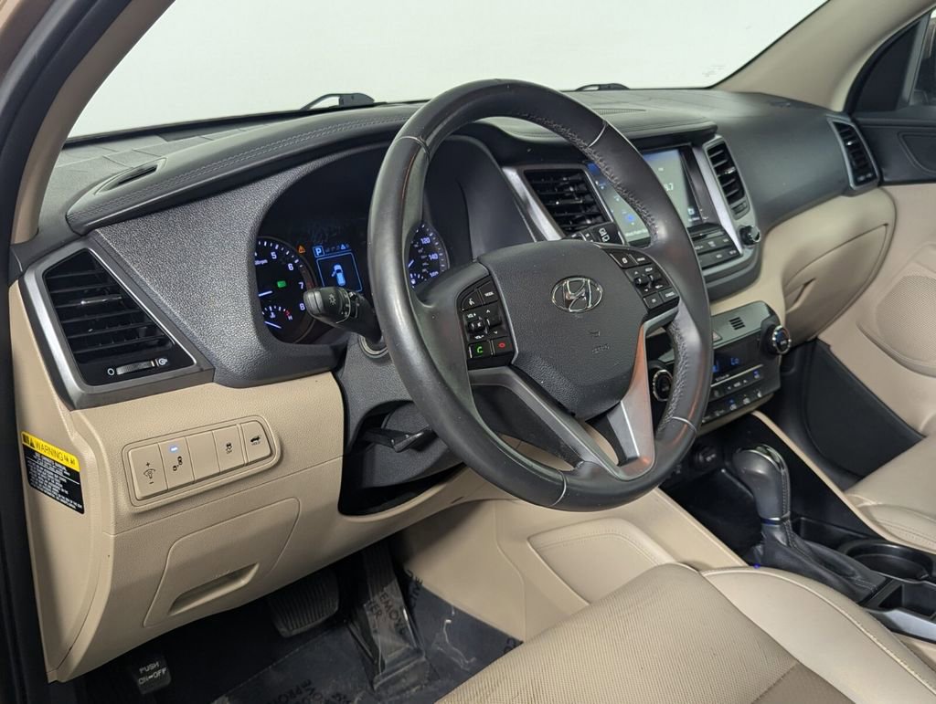 Used 2016 Hyundai Tucson Limited FWD image 11