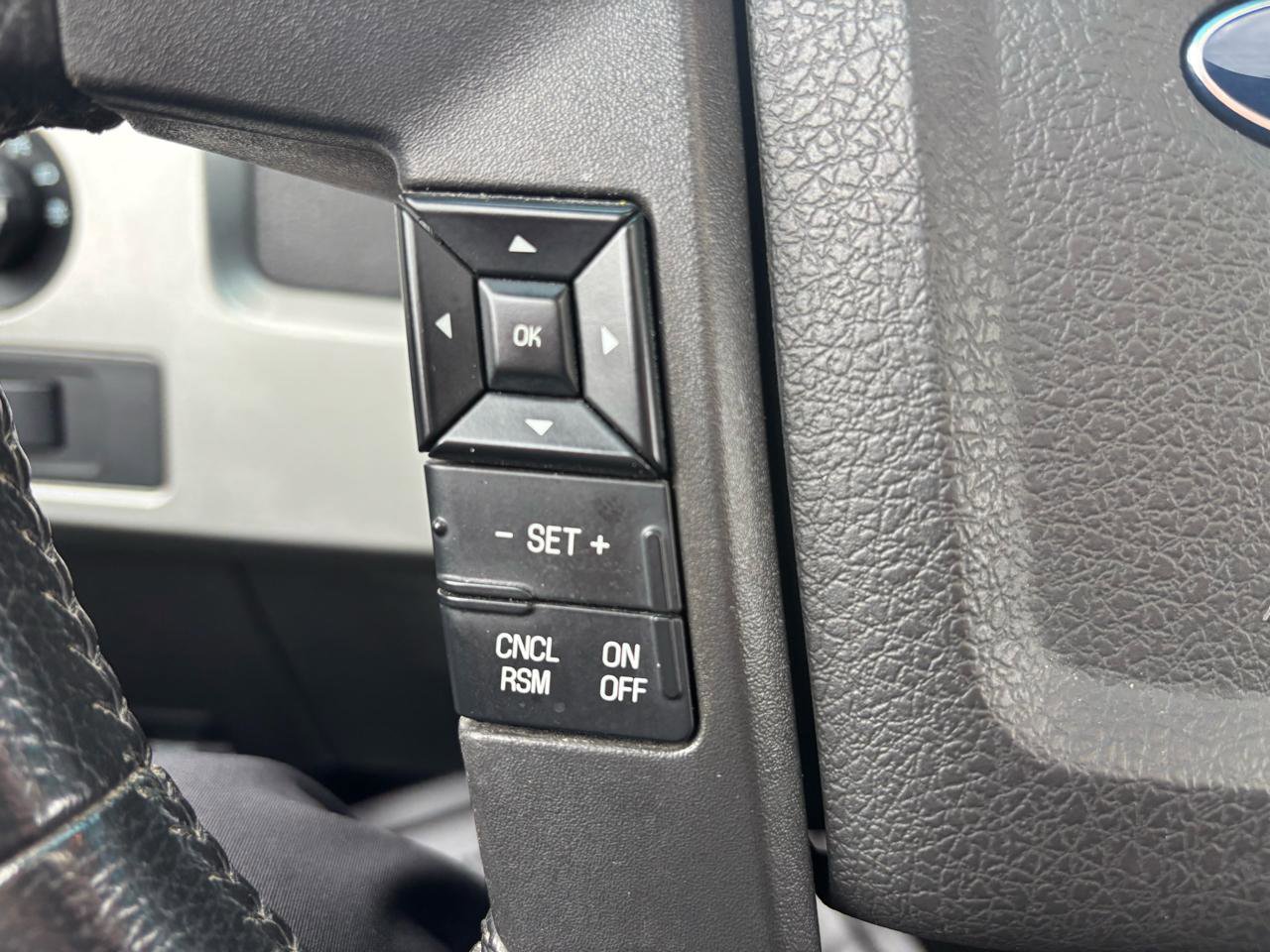 Used 2014 Ford F150 FX4 w/ Equipment Group 402A Luxury AWD/4WD image 19
