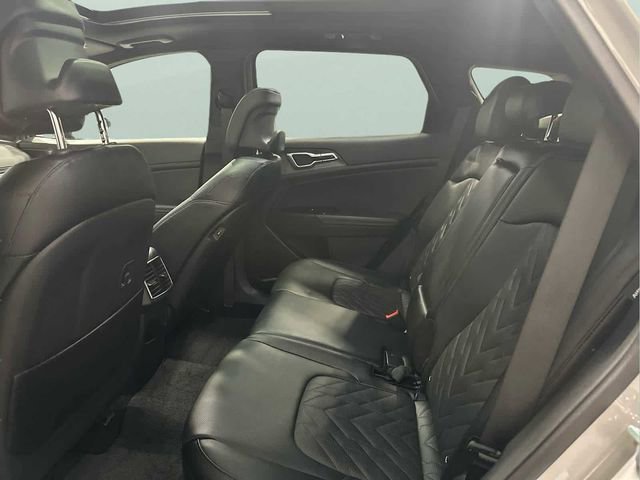 Used 2025 Kia Sportage X-Line w/ Premium Package image 24