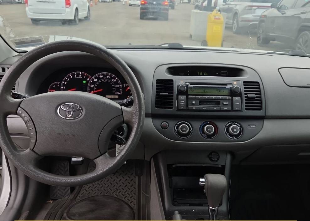 Used 2006 Toyota Camry LE FWD image 8