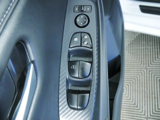 Used 2025 Nissan Sentra SV FWD image 22