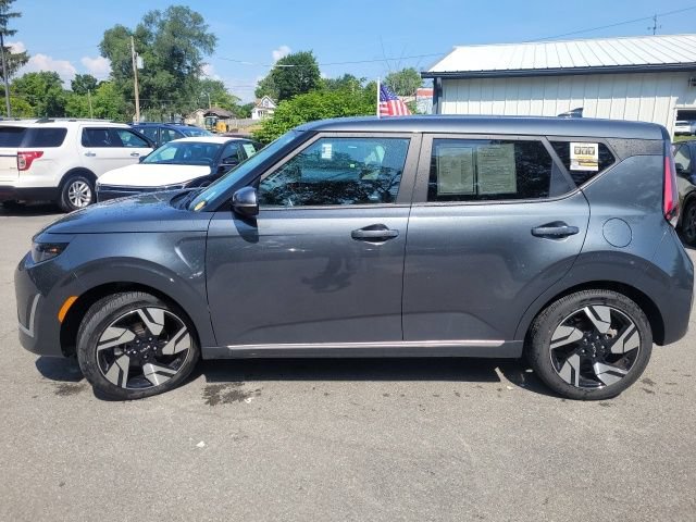 Certified 2023 Kia Soul GT-Line FWD image 2