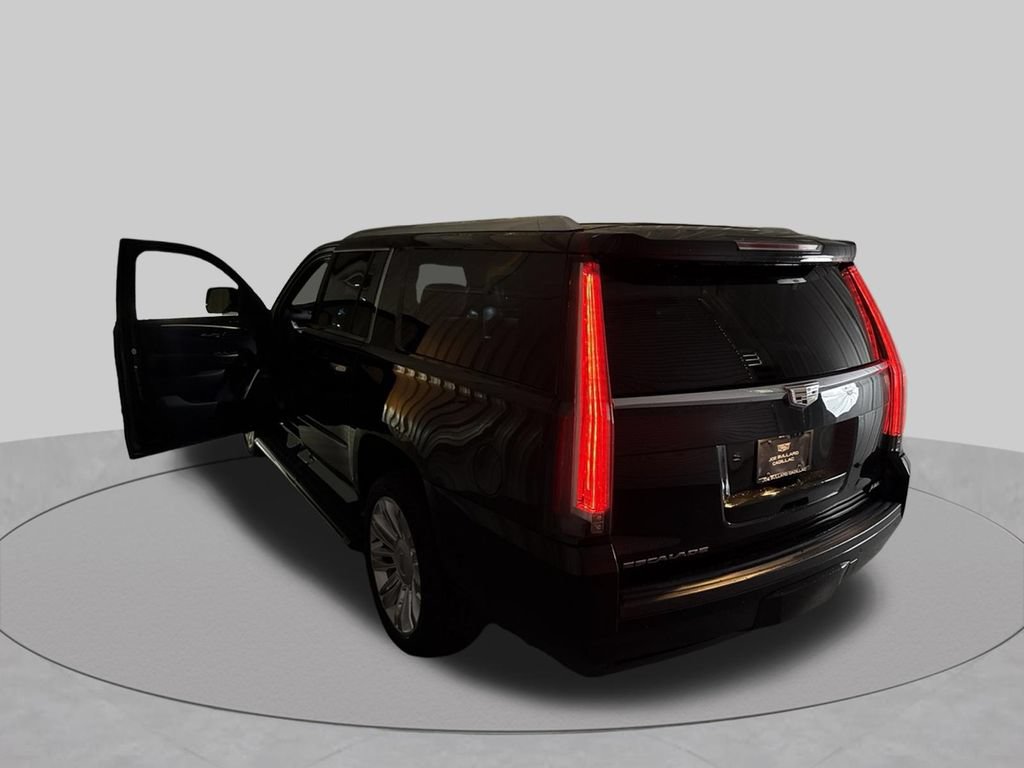 Used 2019 Cadillac Escalade ESV Platinum RWD image 45