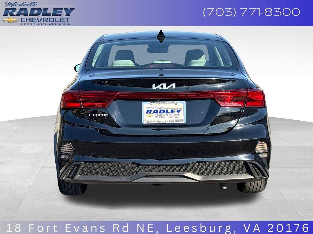 Used 2023 Kia Forte LXS FWD image 4