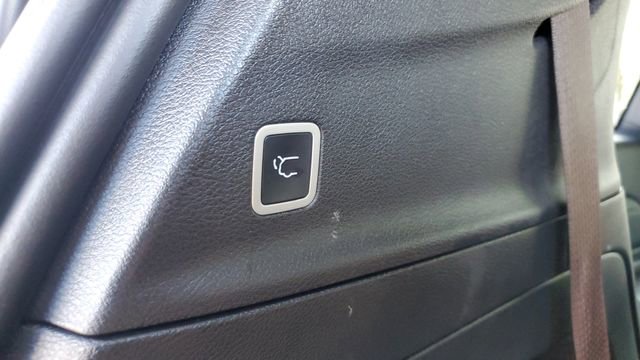 Used 2023 Chrysler Pacifica Touring-L w/ S Appearance Package image 29