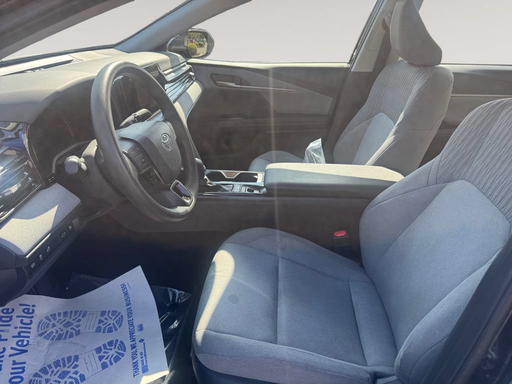 Used 2025 Toyota Camry LE w/ Convenience Package FWD image 9