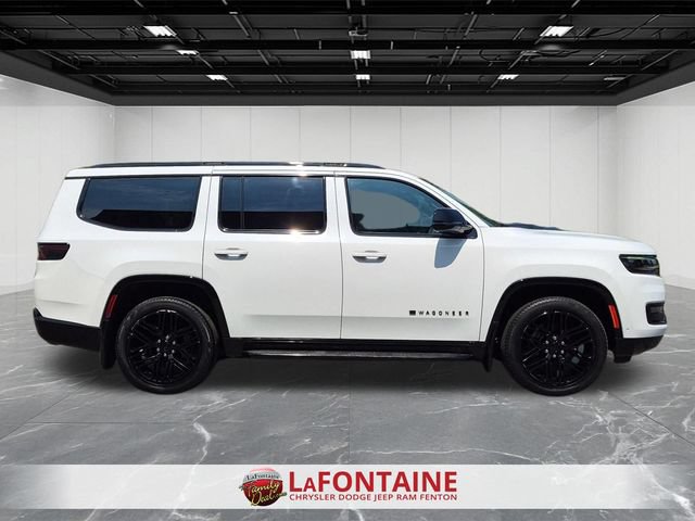 Used 2023 Jeep Wagoneer Series II AWD/4WD image 6