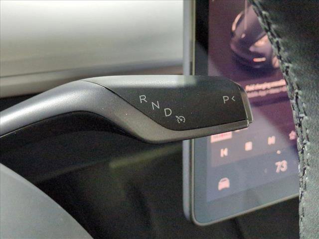 Used 2024 Tesla Model Y 2WD image 12