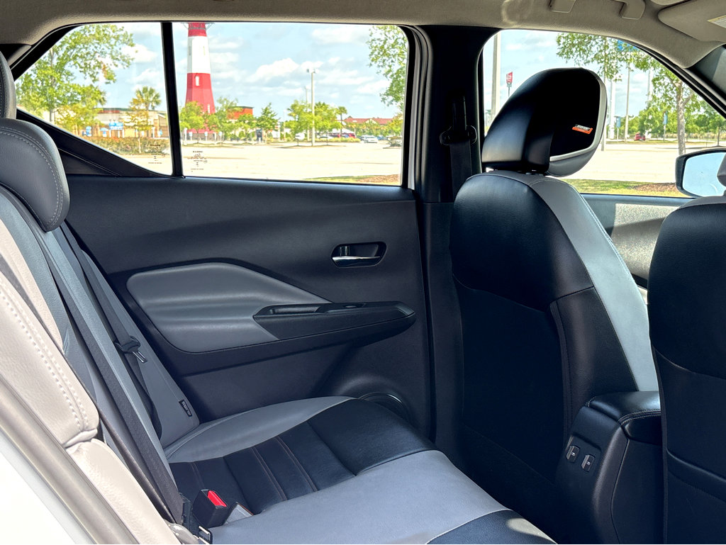 Used 2023 Nissan Kicks SR w/ SR Premium Package FWD image 7