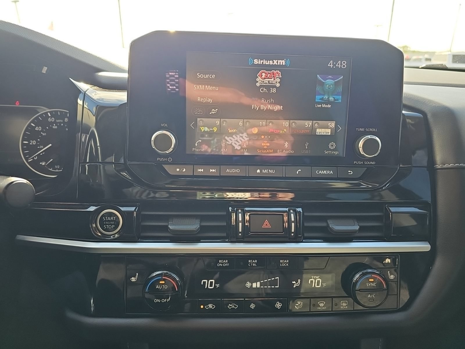 Used 2022 Nissan Pathfinder SV AWD/4WD image 20