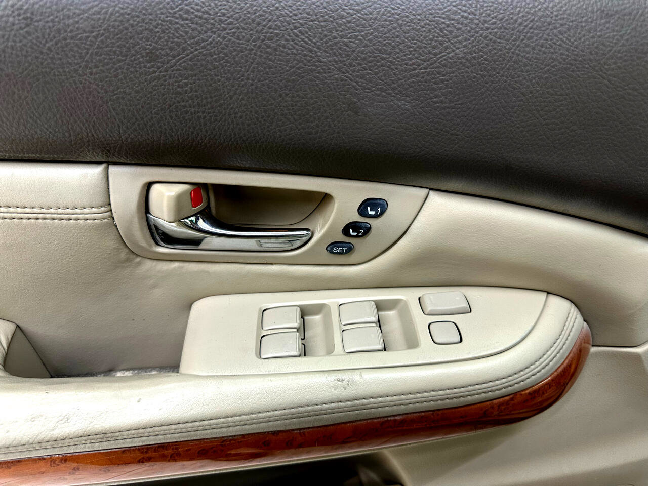 Used 2006 Lexus RX 330 image 14