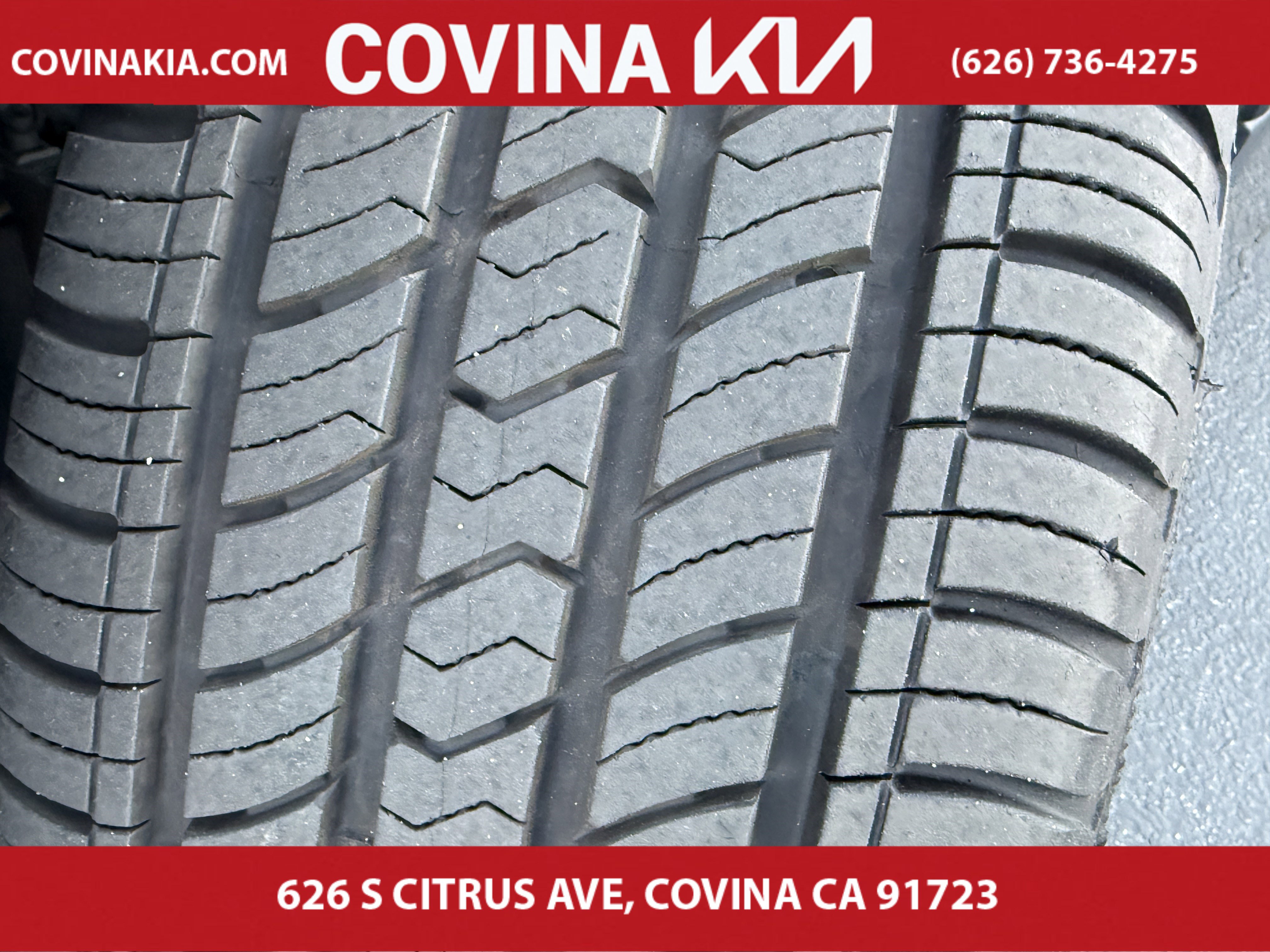 Used 2018 Chevrolet Traverse LT w/ LPO, Cargo Package image 32