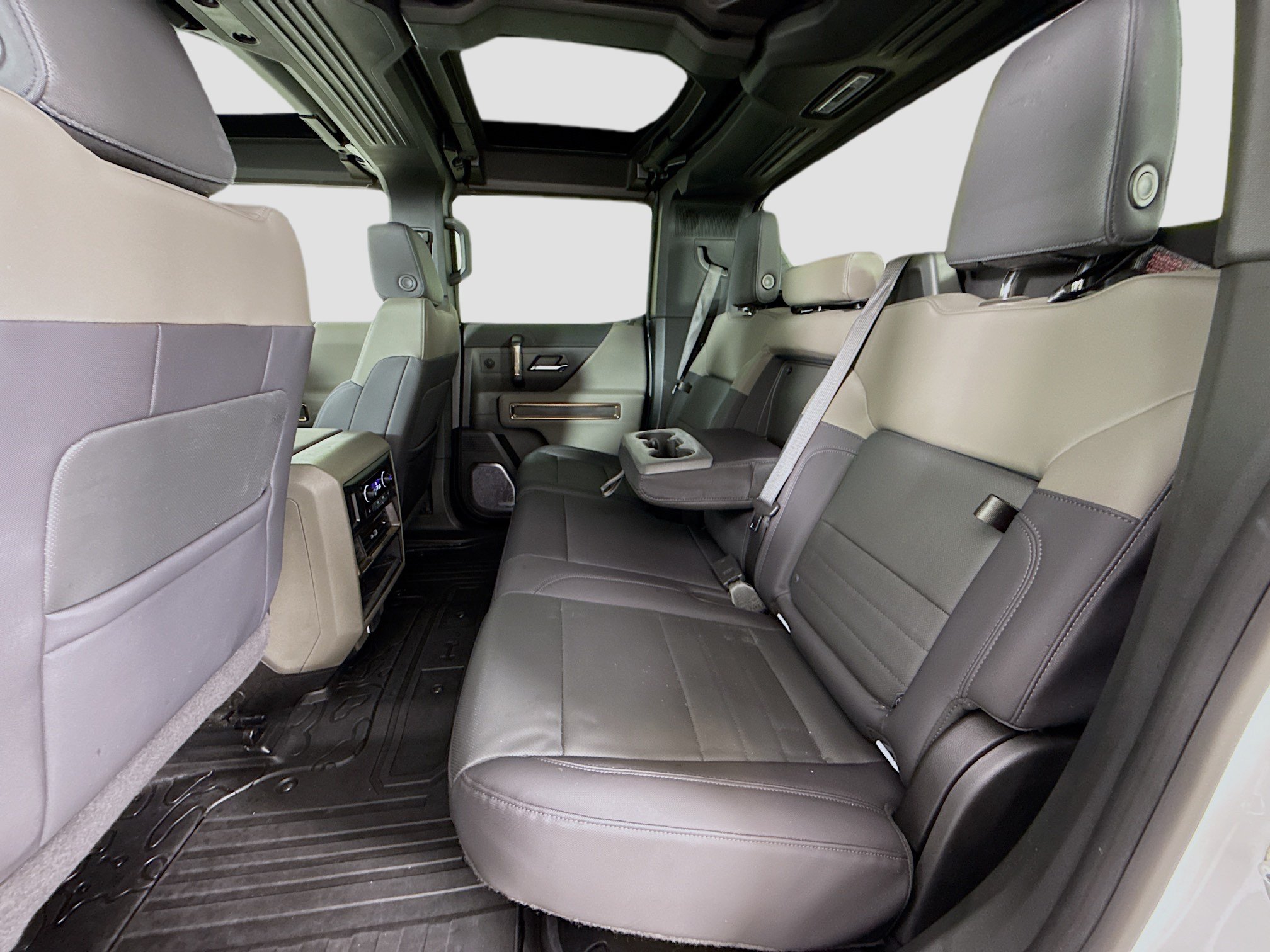 Used 2025 GMC Hummer EV 2X AWD/4WD image 28