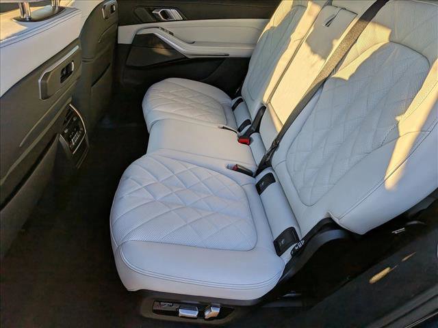 New 2026 BMW X7 xDrive40i image 15