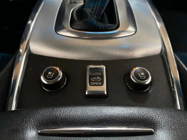 Used 2014 INFINITI Q60 Convertible w/ Premium Package RWD image 58