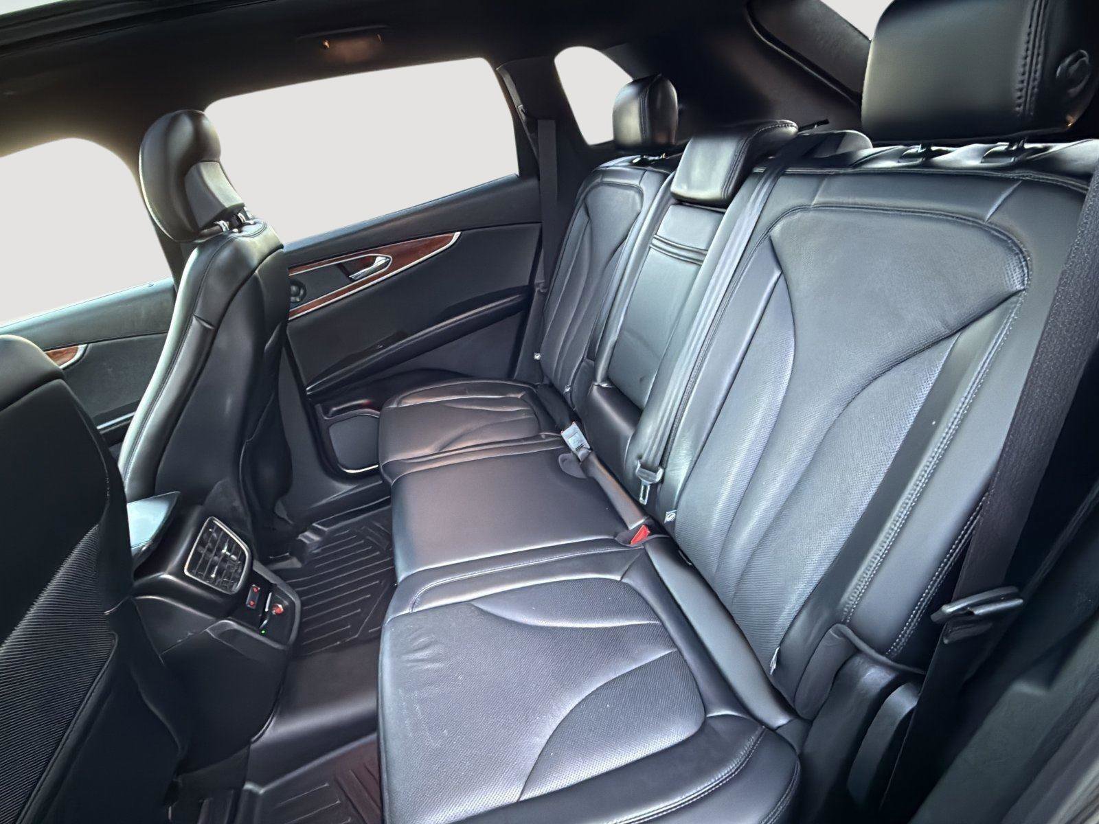 Used 2019 Lincoln Nautilus Reserve w/ Cargo Utility Package image 17