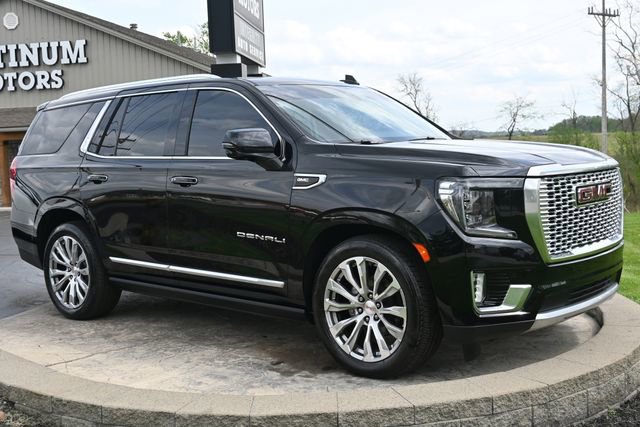 Used 2021 GMC Yukon Denali w/ Denali Ultimate Package AWD/4WD image 3