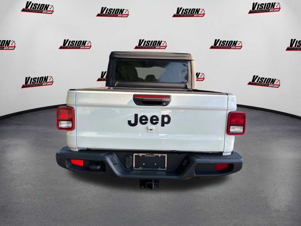Certified 2021 Jeep Gladiator Willys image 6