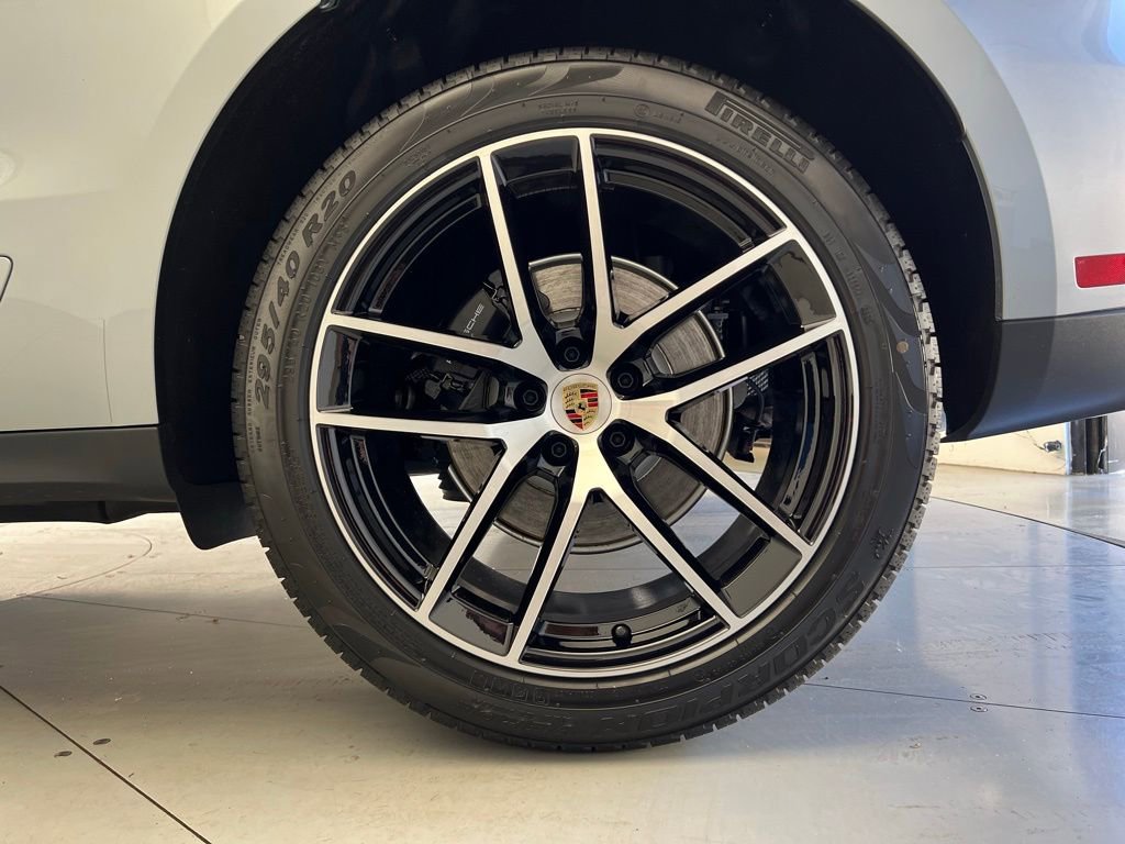 New 2026 Porsche Macan image 26