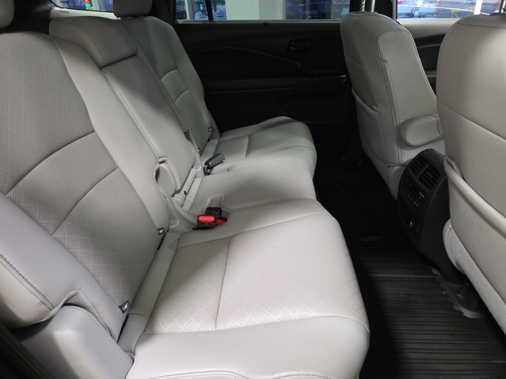 Used 2022 Honda Passport Elite image 16