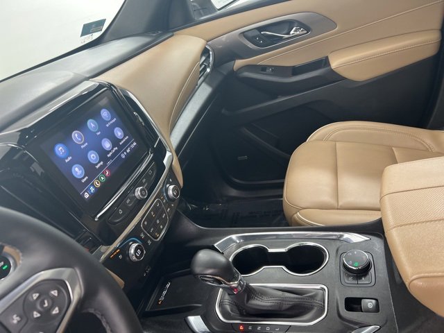 Used 2023 Chevrolet Traverse Premier image 11