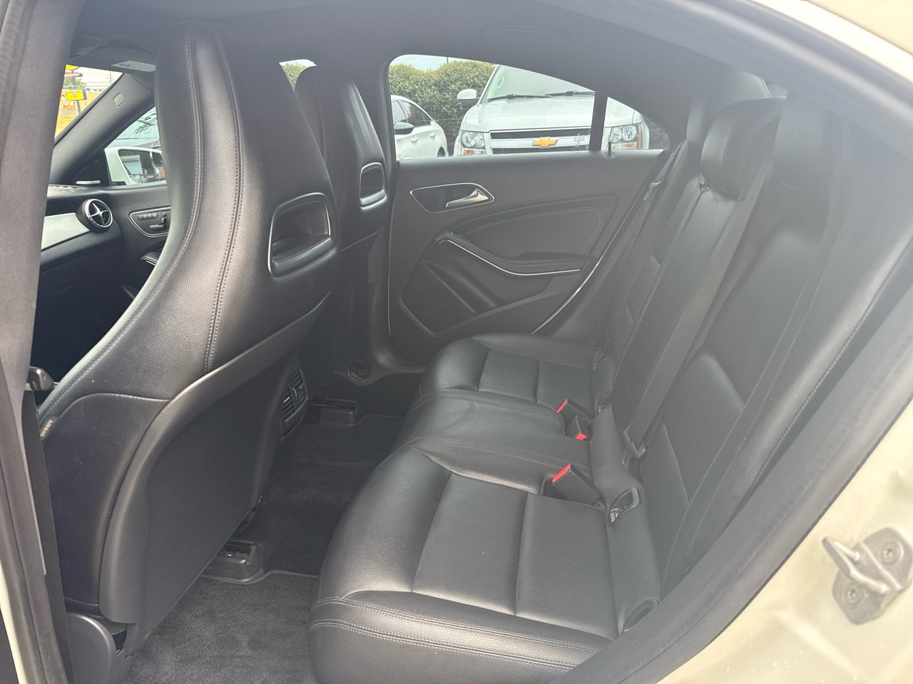 Used 2014 Mercedes-Benz CLA 250 image 8