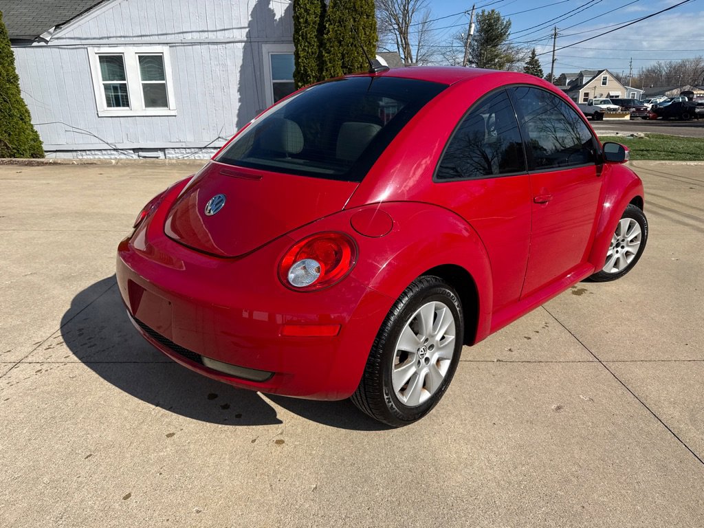 Used 2009 Volkswagen Beetle S image 6