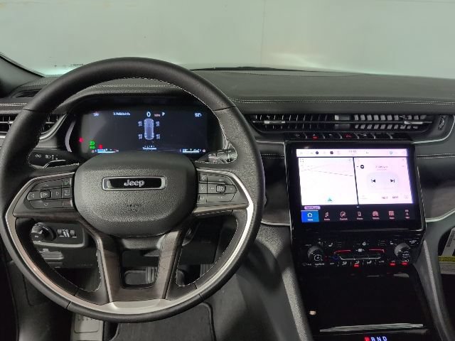 New 2025 Jeep Grand Cherokee Limited AWD/4WD image 13