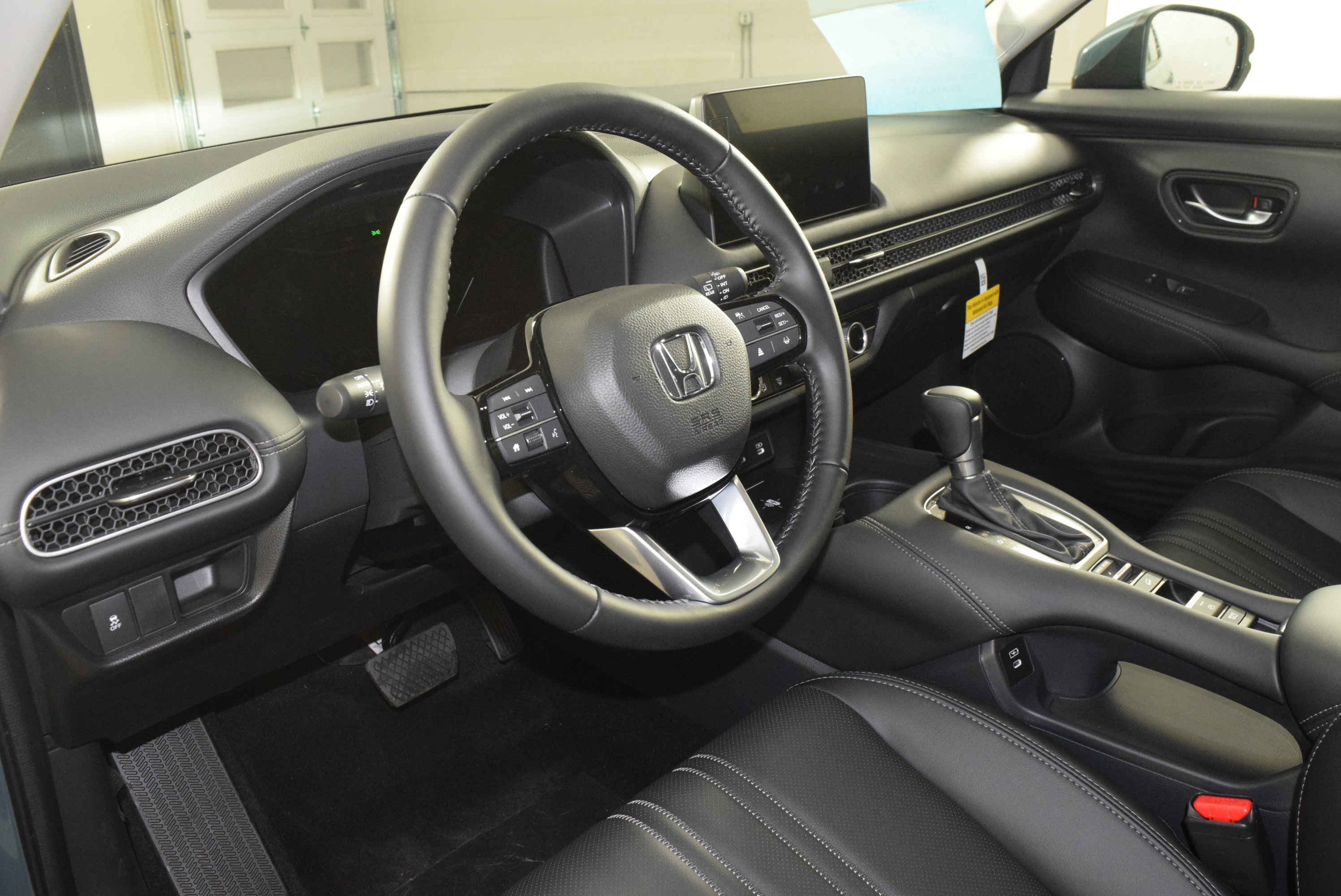 New 2027 Honda HR-V EX-L image 2