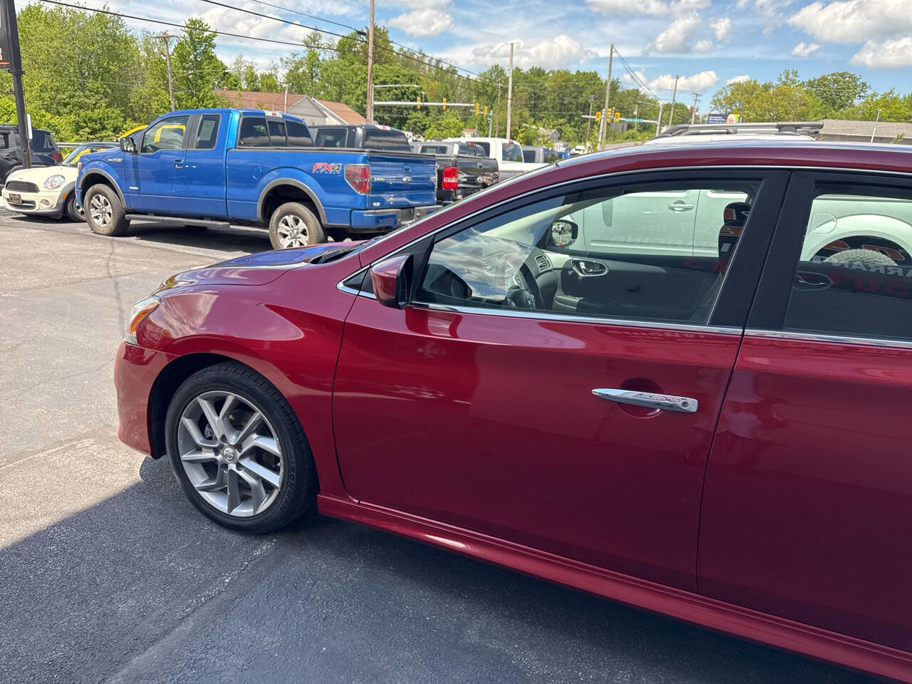 Used 2013 Nissan Sentra SR w/ Driver Pkg FWD image 4