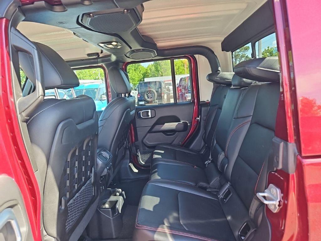 Used 2021 Jeep Gladiator Rubicon AWD/4WD image 15