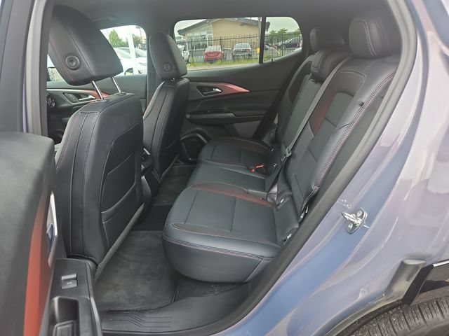 Used 2024 Chevrolet Equinox EV RS FWD image 24