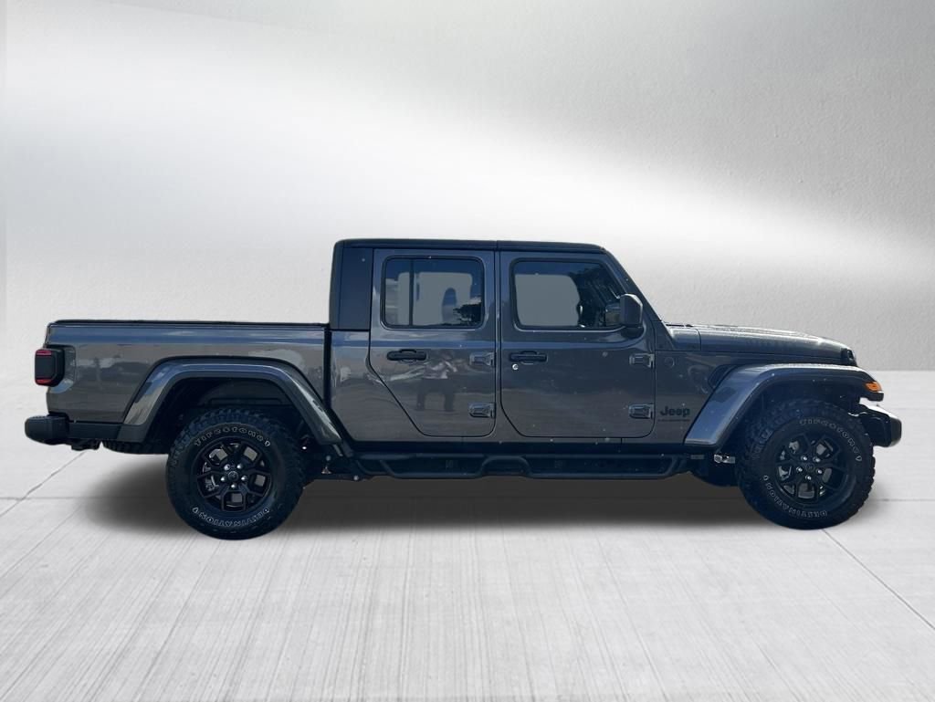 Certified 2025 Jeep Gladiator Willys image 4