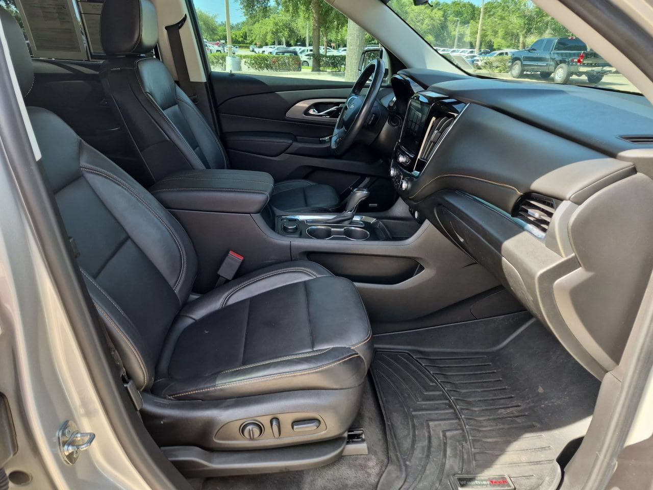 Used 2019 Chevrolet Traverse RS FWD image 24