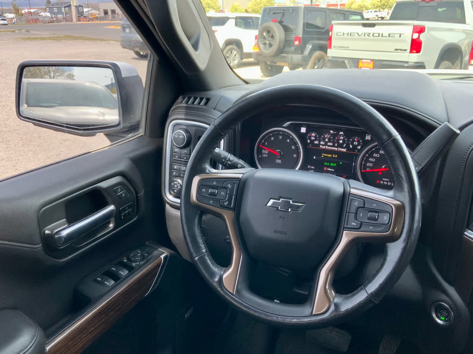 Used 2021 Chevrolet Silverado 1500 High Country w/ Technology Package AWD/4WD image 39