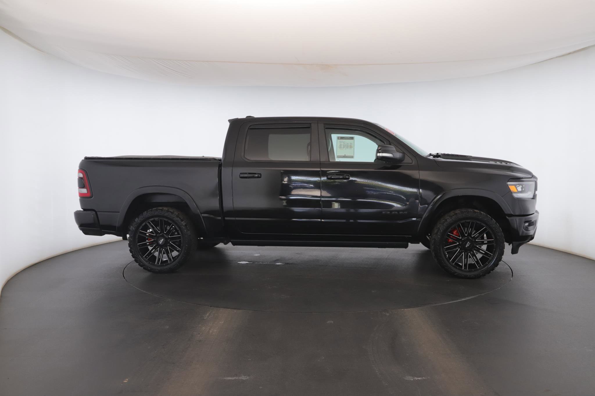 Used 2020 RAM 1500 Laramie AWD/4WD image 26