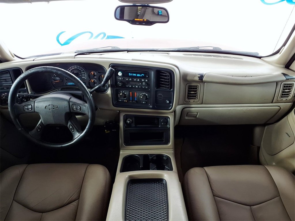 Used 2004 Chevrolet Suburban LS w/ Preferred Equipment Group image 14