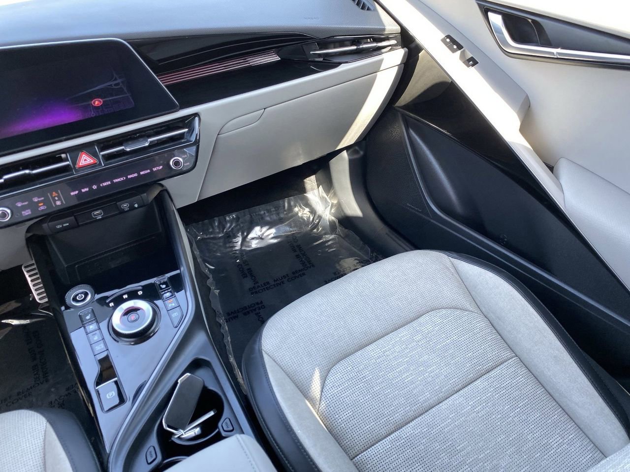 Used 2023 Kia Niro Wave FWD image 18