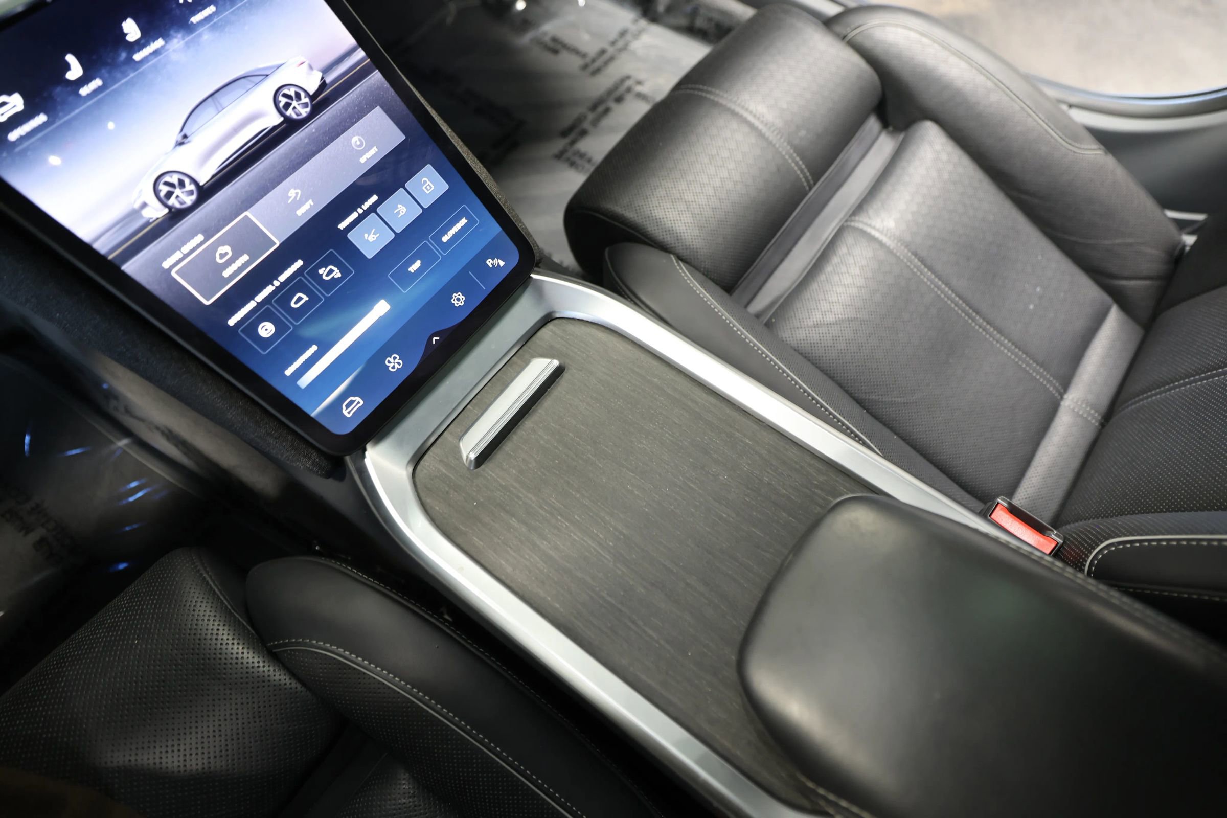 Used 2022 Lucid Air Grand Touring image 32