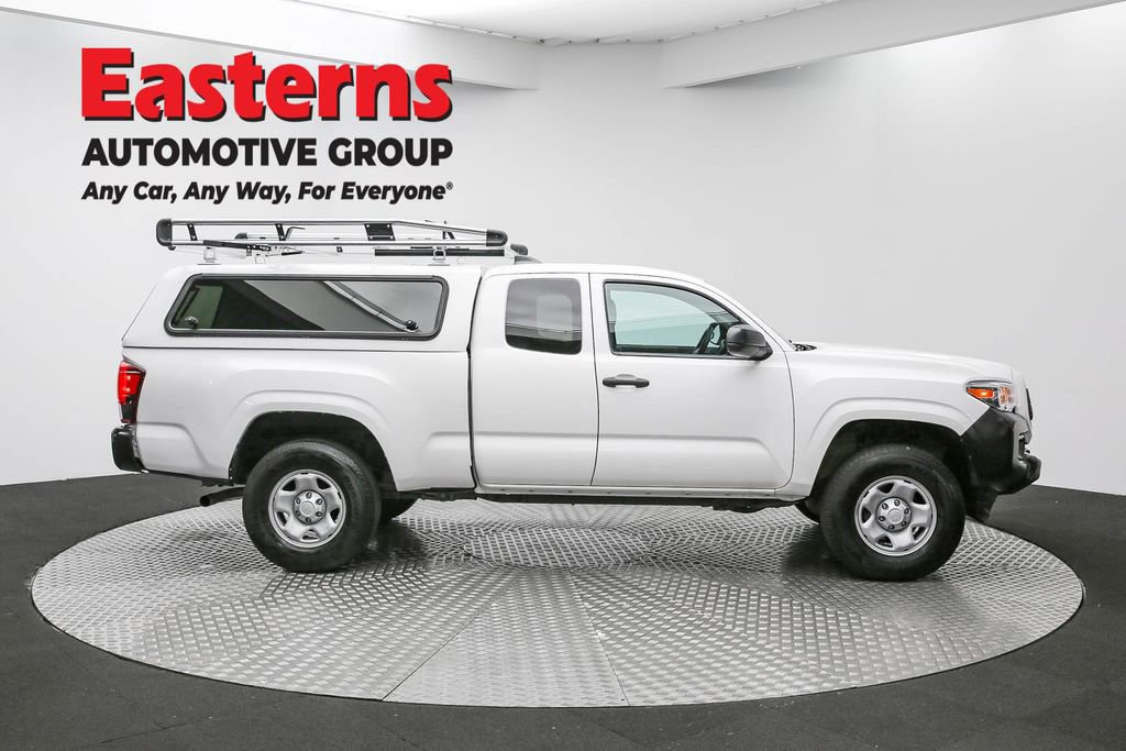 Used 2022 Toyota Tacoma SR image 4