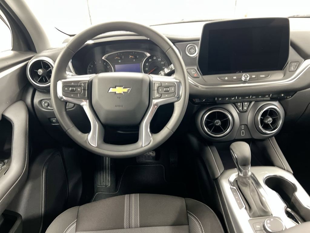 New 2026 Chevrolet Blazer LT w/ Midnight/Sport Edition image 11