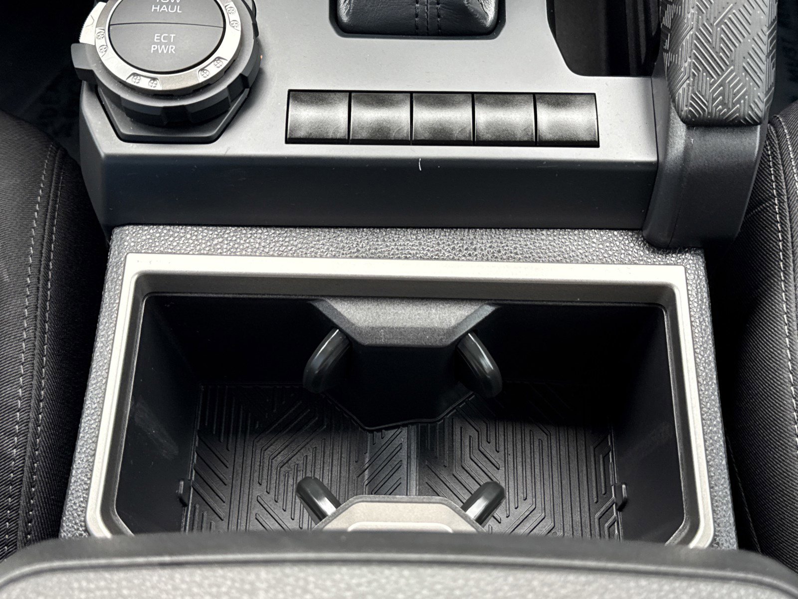 Used 2024 Toyota Tacoma SR5 AWD/4WD image 29