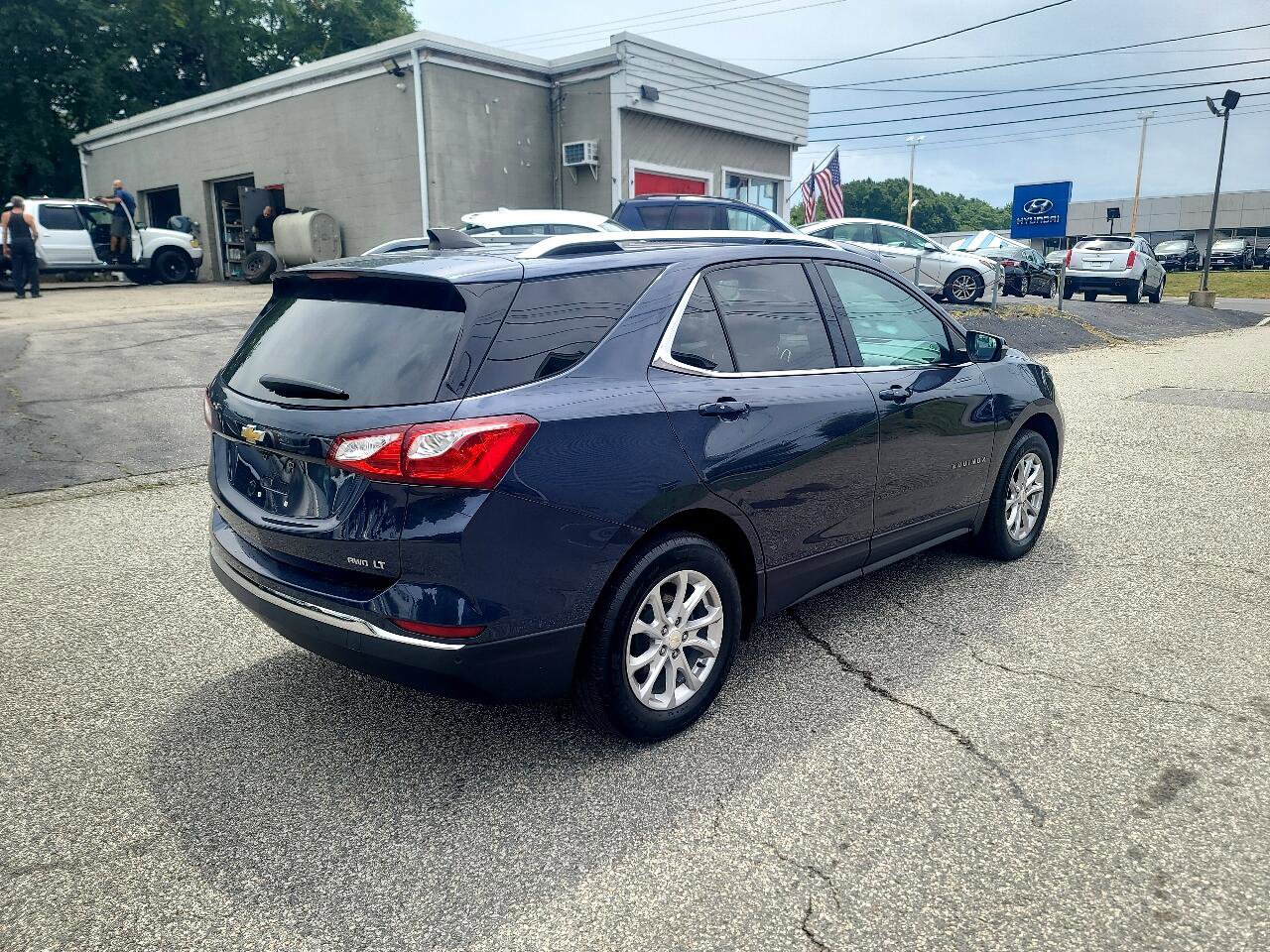 Used 2018 Chevrolet Equinox LT w/ Sun & Infotainment Package image 7