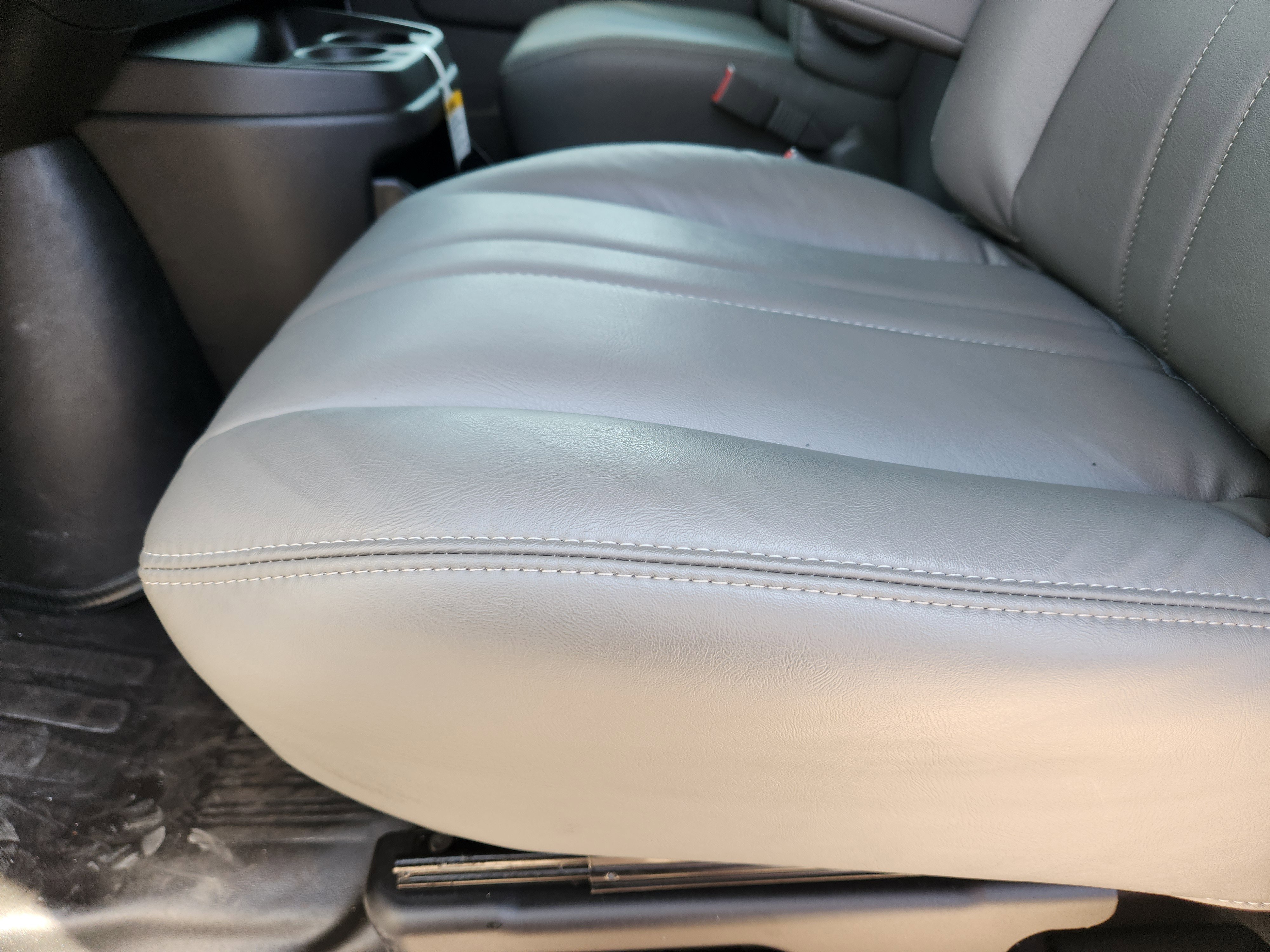 New 2026 Chevrolet Express 2500 w/ Driver Convenience Package image 18