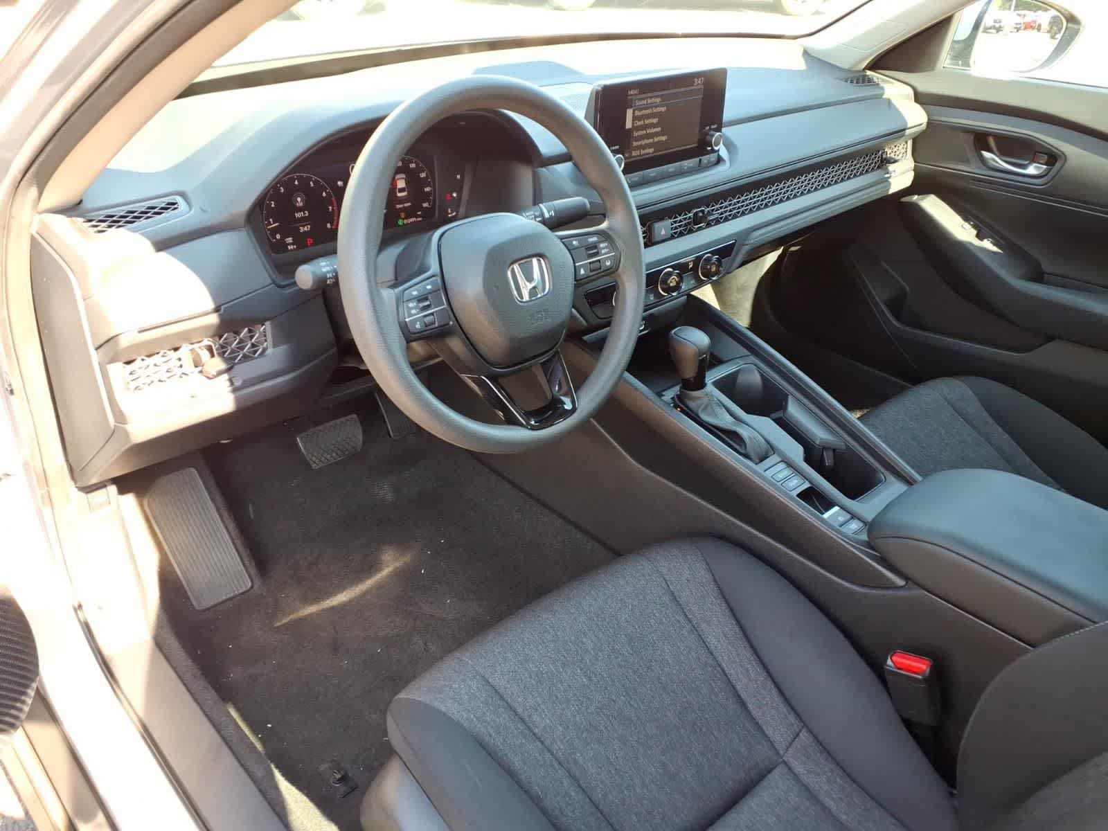 Used 2023 Honda Accord LX image 14