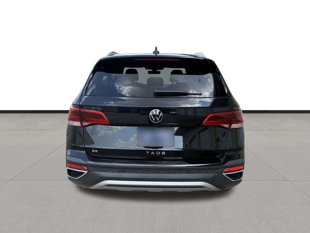 Used 2024 Volkswagen Taos SE FWD image 6