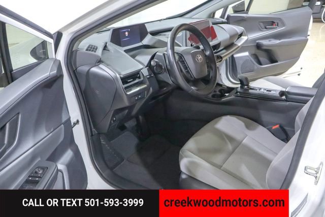 Used 2023 Toyota Prius LE image 8
