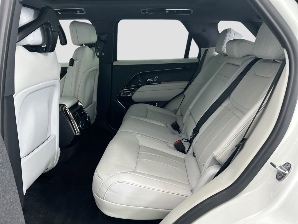 Certified 2024 Land Rover Range Rover Sport SE image 20