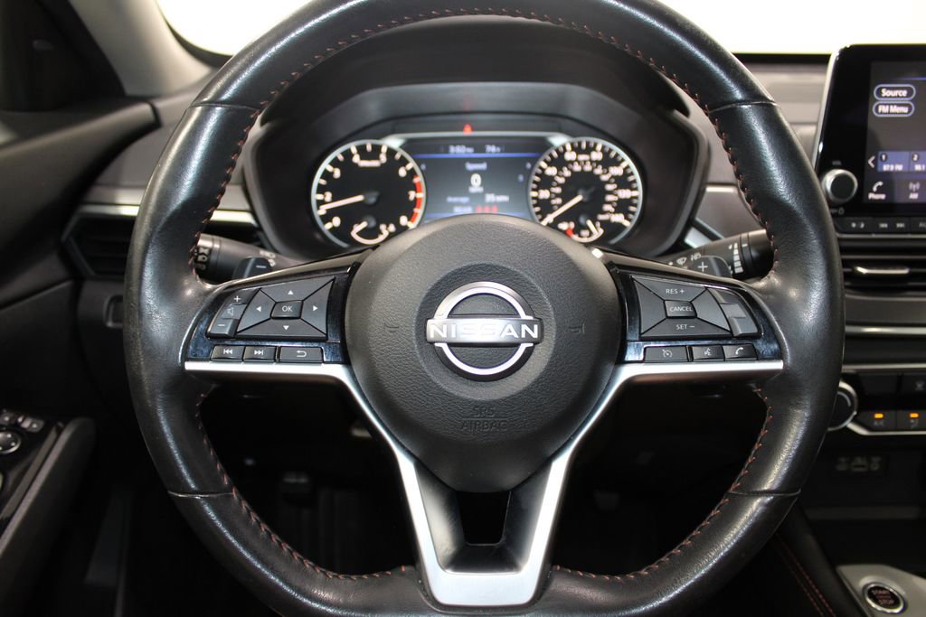 Used 2024 Nissan Altima 2.5 SR image 33